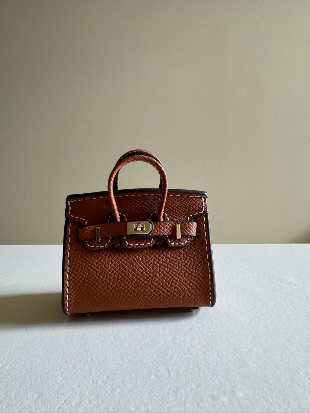 Brown purse charm - Picture 2 of 6
